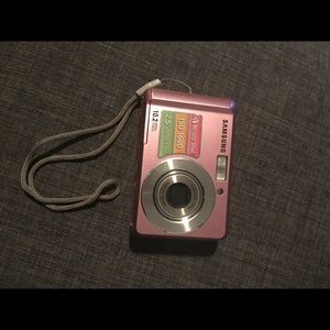 Samsung 10.2 Megapixel camera